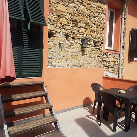 Piccolo Rifugio Nel Verde Chiusavecchia Ngoại thất bức ảnh