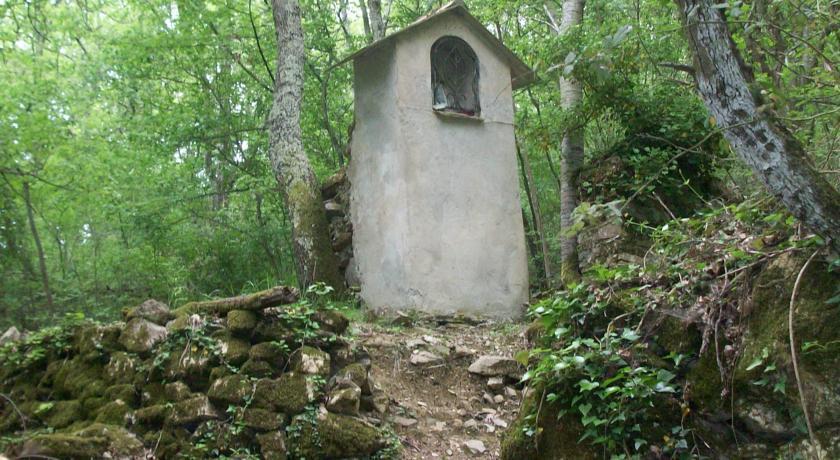 Piccolo Rifugio Nel Verde Chiusavecchia Ngoại thất bức ảnh